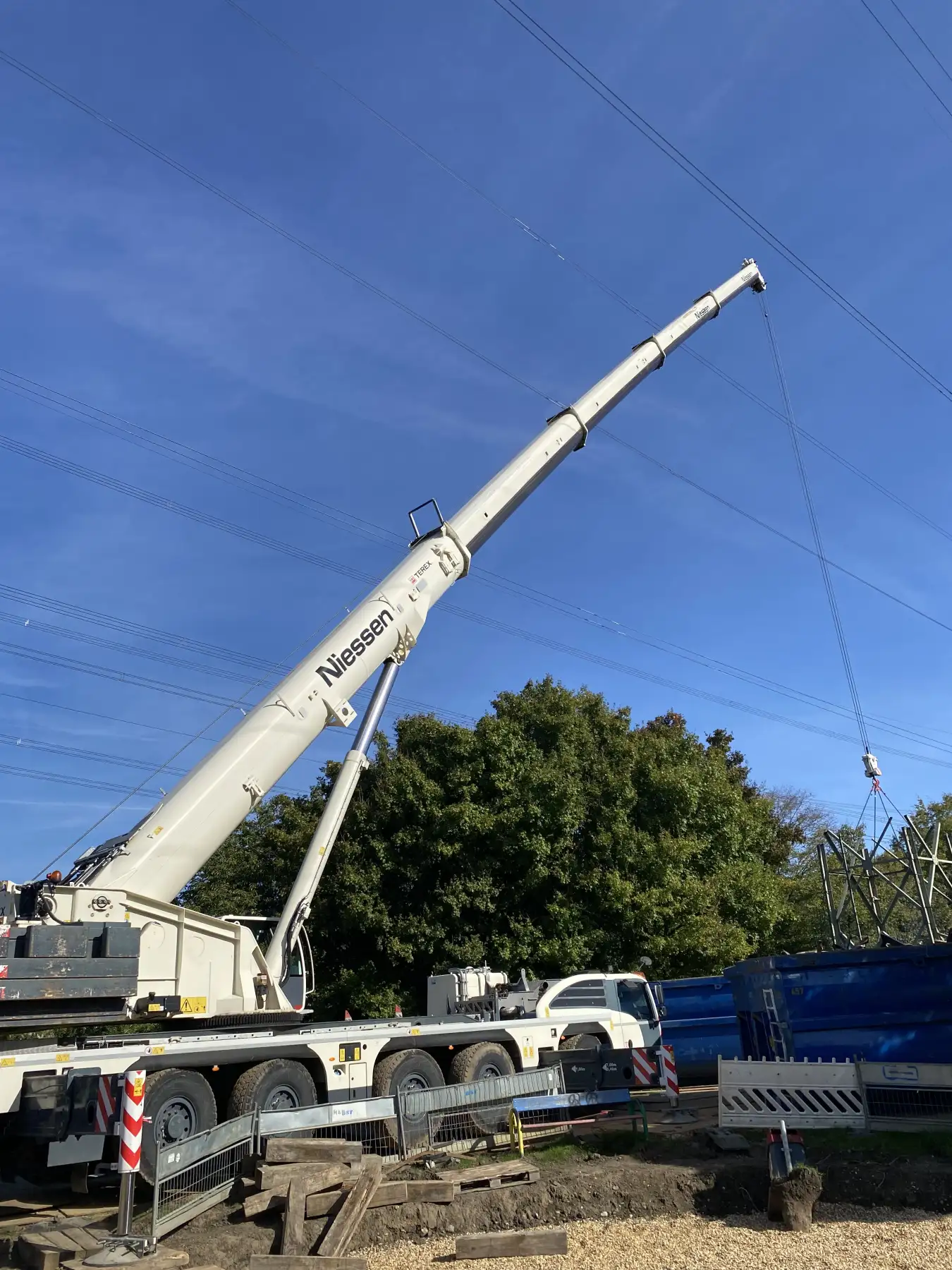 LKW-Ladekranarbeiten von Niessen Kran-Service