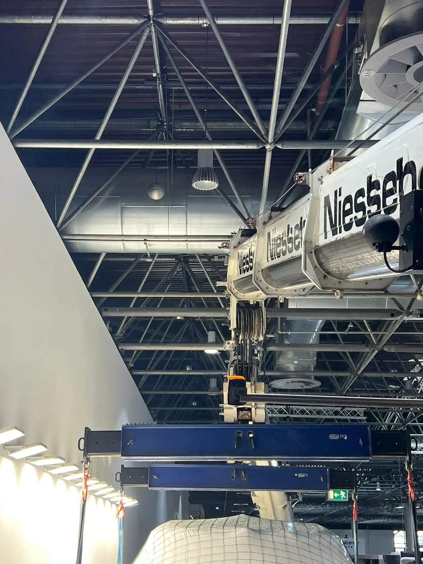 LKW-Ladekranarbeiten von Niessen Kran-Service