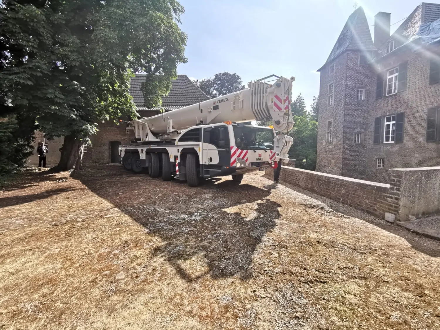 LKW-Ladekranarbeiten von Niessen Kran-Service
