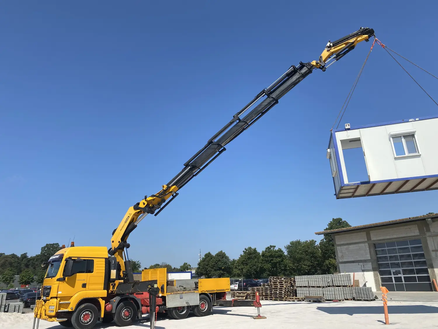 LKW-Ladekranarbeiten von Niessen Kran-Service